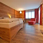 Vetter Hotel 3*