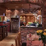 Vetter Hotel 3*