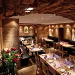 Vetter Hotel 3*